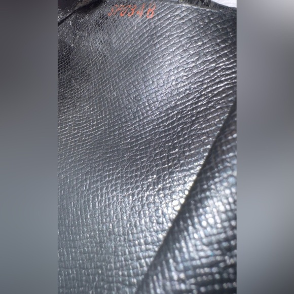 EUC Vintage Louis Vuitton Porte Tresor Epi Leather Wallet - Picture 11 of 14